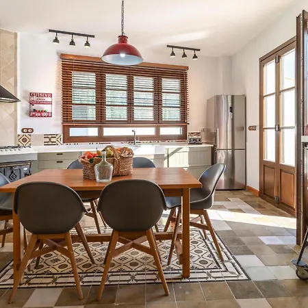 Beautiful In Будинок відпочинку Коніль-де-ла-Фронтера