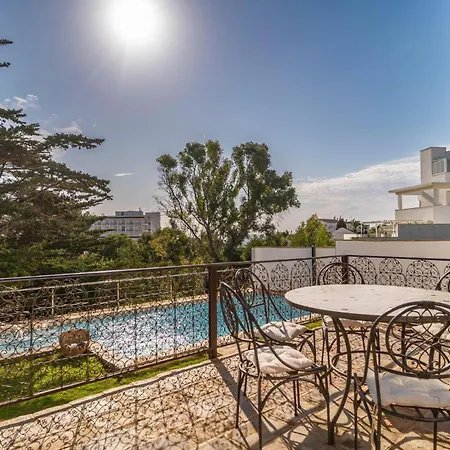 Vakantiehuis Beautiful In *